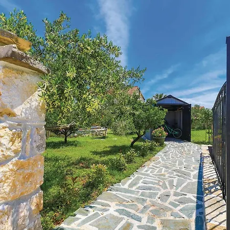 Ferienhaus Gorgeous In With Sauna Trogir