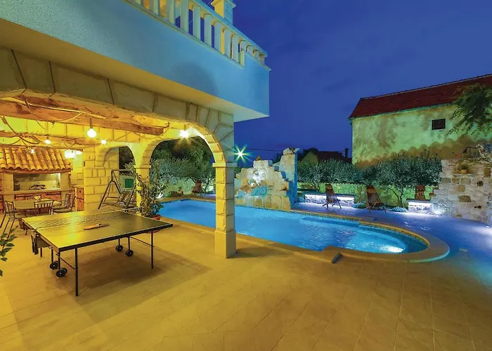 Ferienhaus In With House Sea View Trogir