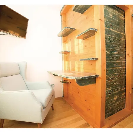 Будинок відпочинку In With House Sea View Трогір